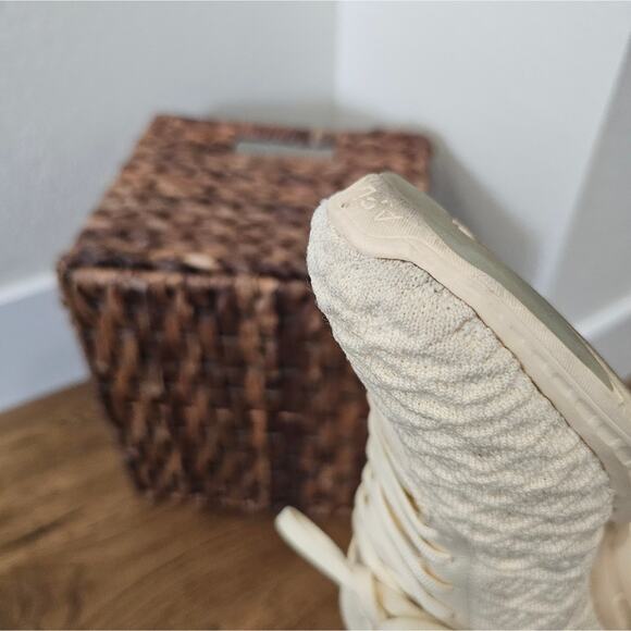 APL Women's Butter Yellow Techloom Phantom Sneakers - Picture 12 of 12